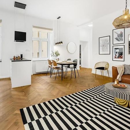 Stylovy Apartman V Centre Mesta Pozsony Kültér fotó
